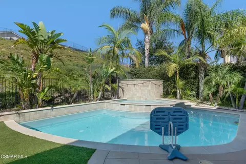 Exterior - 5917 Evening Sky Dr, Simi Valley, CA 93063 photo 11 of 18