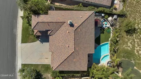 View/Area - 5917 Evening Sky Dr, Simi Valley, CA 93063 photo 3 of 5