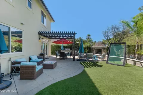 Exterior - 5917 Evening Sky Dr, Simi Valley, CA 93063 photo 12 of 18