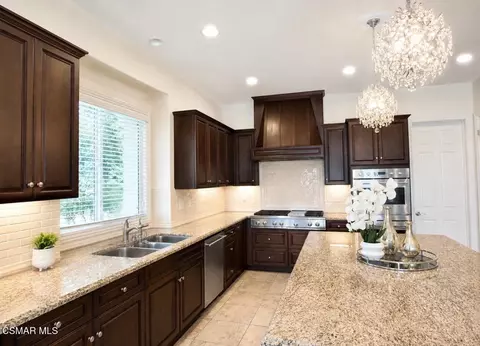 Kitchen - 12478 Nelson Rd, Moorpark, CA 93021 photo 5 of 9