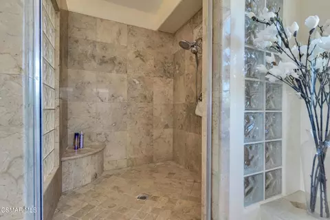 Bath - 12478 Nelson Rd, Moorpark, CA 93021 photo 4 of 8