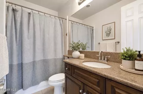 Bath - 12478 Nelson Rd, Moorpark, CA 93021 photo 7 of 8