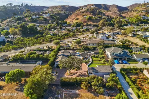 View/Area - 79 Mesa Dr, Camarillo, CA 93010 photo 5 of 6