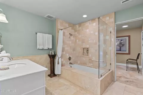 Bath - 79 Mesa Dr, Camarillo, CA 93010 photo 2 of 2