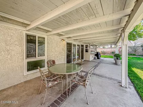 Exterior - 3243 Emerald Ave, Simi Valley, CA 93063 photo 10 of 12