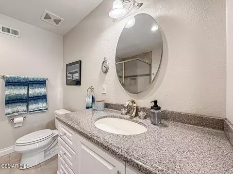 Bath - 3243 Emerald Ave, Simi Valley, CA 93063 photo 3 of 4