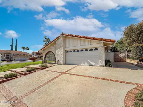 Exterior - 3243 Emerald Ave, Simi Valley, CA 93063 photo 4 of 12