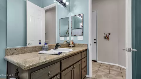 Bath - 49724 Wayne St, Indio, CA 92201 photo 5 of 5