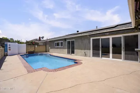 Exterior - 2482 Gayle Pl, Simi Valley, CA 93065 photo 4 of 6