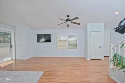 Living - 2040 Freesia Ave, Simi Valley, CA 93063 photo 2 of 2