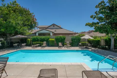 Exterior - 2040 Freesia Ave, Simi Valley, CA 93063 photo 16 of 18