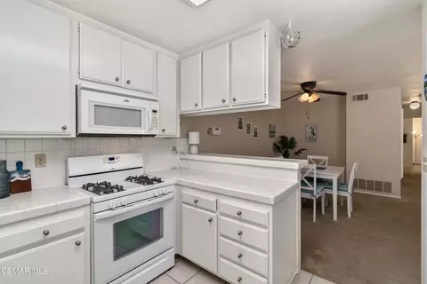 Kitchen - 1113 Catlin St #B, Simi Valley, CA 93065 photo 4 of 4