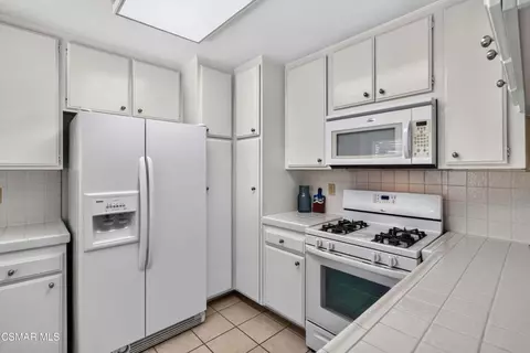 Kitchen - 1113 Catlin St #B, Simi Valley, CA 93065 photo 1 of 4