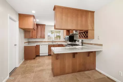 Kitchen - 11374 Oakcrest Ave, Ojai, CA 93023 photo 1 of 3