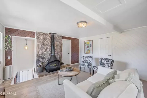 Living - 1268 Black Canyon Rd, Simi Valley, CA 93063 photo 3 of 4