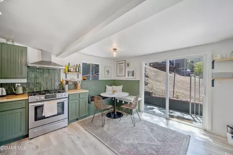Kitchen - 1268 Black Canyon Rd, Simi Valley, CA 93063 photo 3 of 5