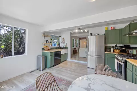Kitchen - 1268 Black Canyon Rd, Simi Valley, CA 93063 photo 5 of 5