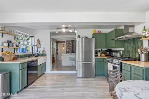 Kitchen - 1268 Black Canyon Rd, Simi Valley, CA 93063 photo 1 of 5