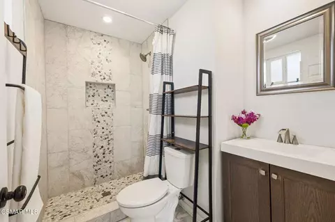 Bath - 6271 Marsha Ave, Simi Valley, CA 93063 photo 1 of 3