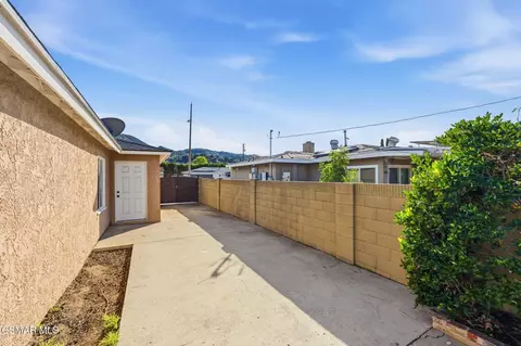 Exterior - 6271 Marsha Ave, Simi Valley, CA 93063 photo 6 of 7