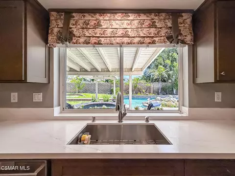 Kitchen - 2990 Klamath Ave, Simi Valley, CA 93063 photo 4 of 5