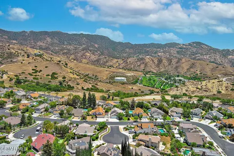 View/Area - 2990 Klamath Ave, Simi Valley, CA 93063 photo 2 of 6