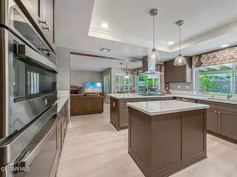 Kitchen - 2990 Klamath Ave, Simi Valley, CA 93063 photo 3 of 5