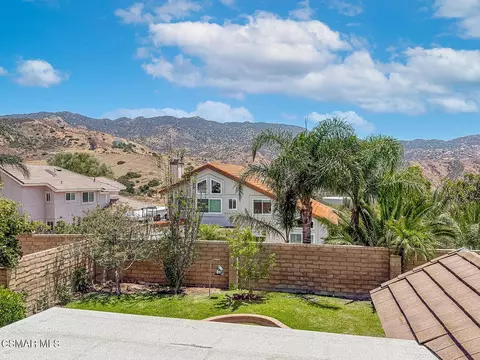 Exterior - 2990 Klamath Ave, Simi Valley, CA 93063 photo 4 of 17