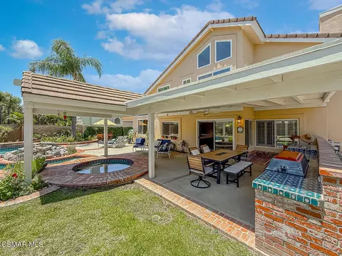 Exterior - 2990 Klamath Ave, Simi Valley, CA 93063 photo 7 of 17