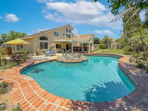 Exterior - 2990 Klamath Ave, Simi Valley, CA 93063 photo 15 of 17