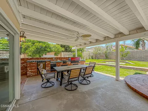 Exterior - 2990 Klamath Ave, Simi Valley, CA 93063 photo 5 of 17