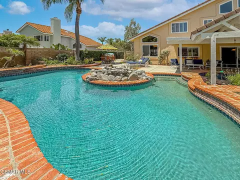 Exterior - 2990 Klamath Ave, Simi Valley, CA 93063 photo 14 of 17