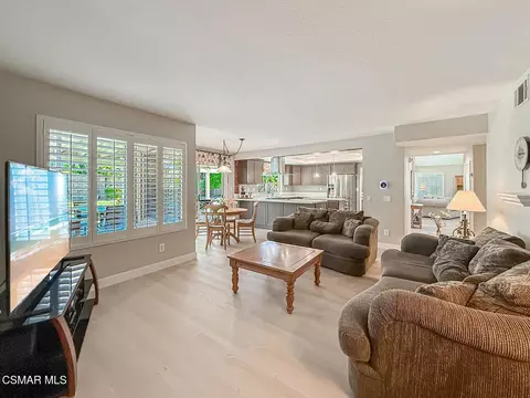 Living - 2990 Klamath Ave, Simi Valley, CA 93063 photo 4 of 4