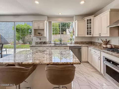 Kitchen - 2710 Titania Pl, Simi Valley, CA 93063 photo 4 of 7