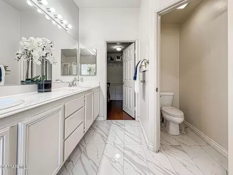 Bath - 2710 Titania Pl, Simi Valley, CA 93063 photo 2 of 10