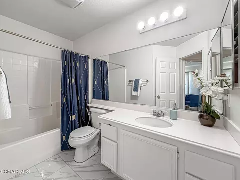 Bath - 2710 Titania Pl, Simi Valley, CA 93063 photo 8 of 10