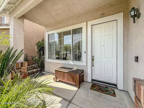 Exterior - 2710 Titania Pl, Simi Valley, CA 93063 photo 4 of 9
