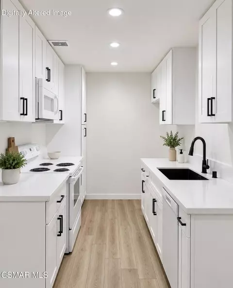 5400 Newcastle Ave #68, Encino, CA 91316