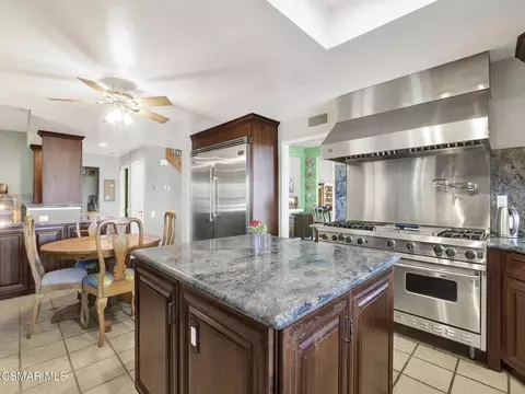 Kitchen - 11823 Maple Crest St, Moorpark, CA 93021 photo 2 of 3