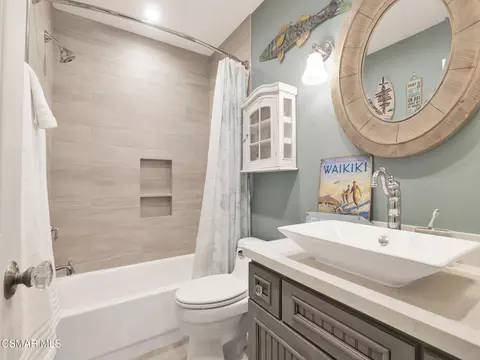 Bath - 11823 Maple Crest St, Moorpark, CA 93021 photo 5 of 6