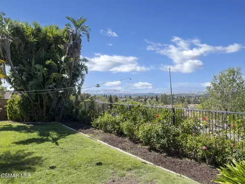 Exterior - 11823 Maple Crest St, Moorpark, CA 93021 photo 9 of 11