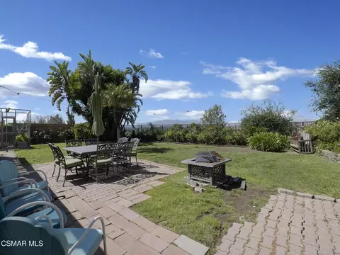 Exterior - 11823 Maple Crest St, Moorpark, CA 93021 photo 10 of 11