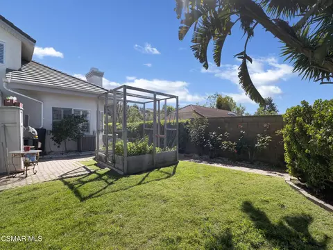 Exterior - 11823 Maple Crest St, Moorpark, CA 93021 photo 8 of 11