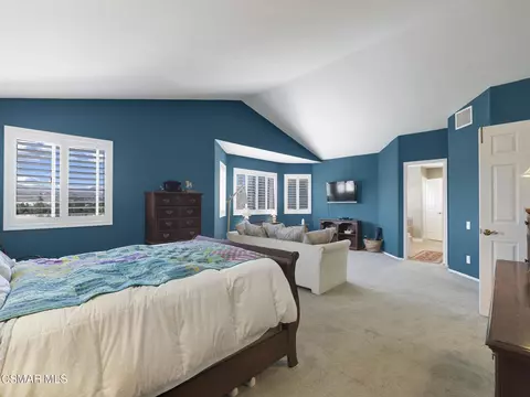 Bedroom - 11823 Maple Crest St, Moorpark, CA 93021 photo 6 of 8