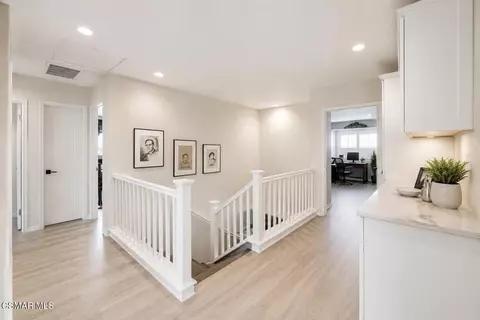 Entry Way - 237 Galway Ln, Simi Valley, CA 93065 photo 2 of 4