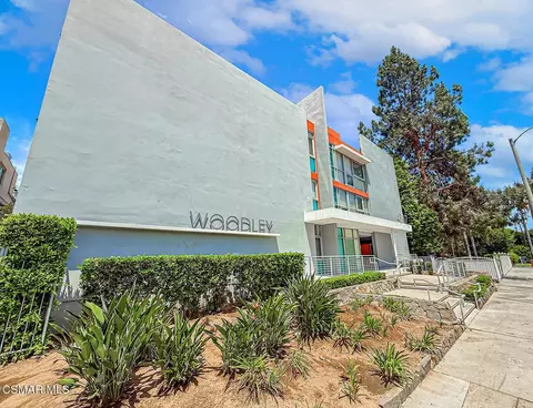 4807 Woodley Ave #207, Encino, CA 91436