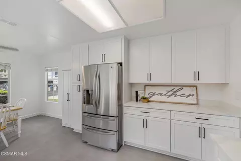Kitchen - 12154 Cherry Grove St, Moorpark, CA 93021 photo 2 of 2