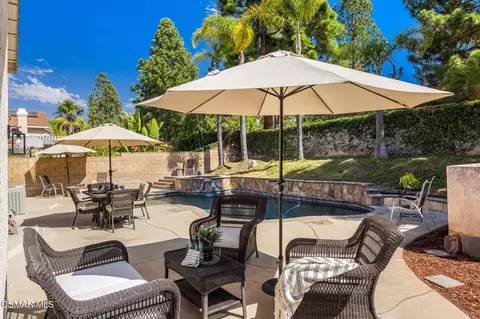 Exterior - 12154 Cherry Grove St, Moorpark, CA 93021 photo 3 of 9