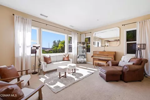 Living - 5068 Shady Trail St, Simi Valley, CA 93063 photo 1 of 9
