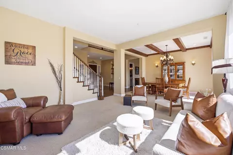 Living - 5068 Shady Trail St, Simi Valley, CA 93063 photo 3 of 9